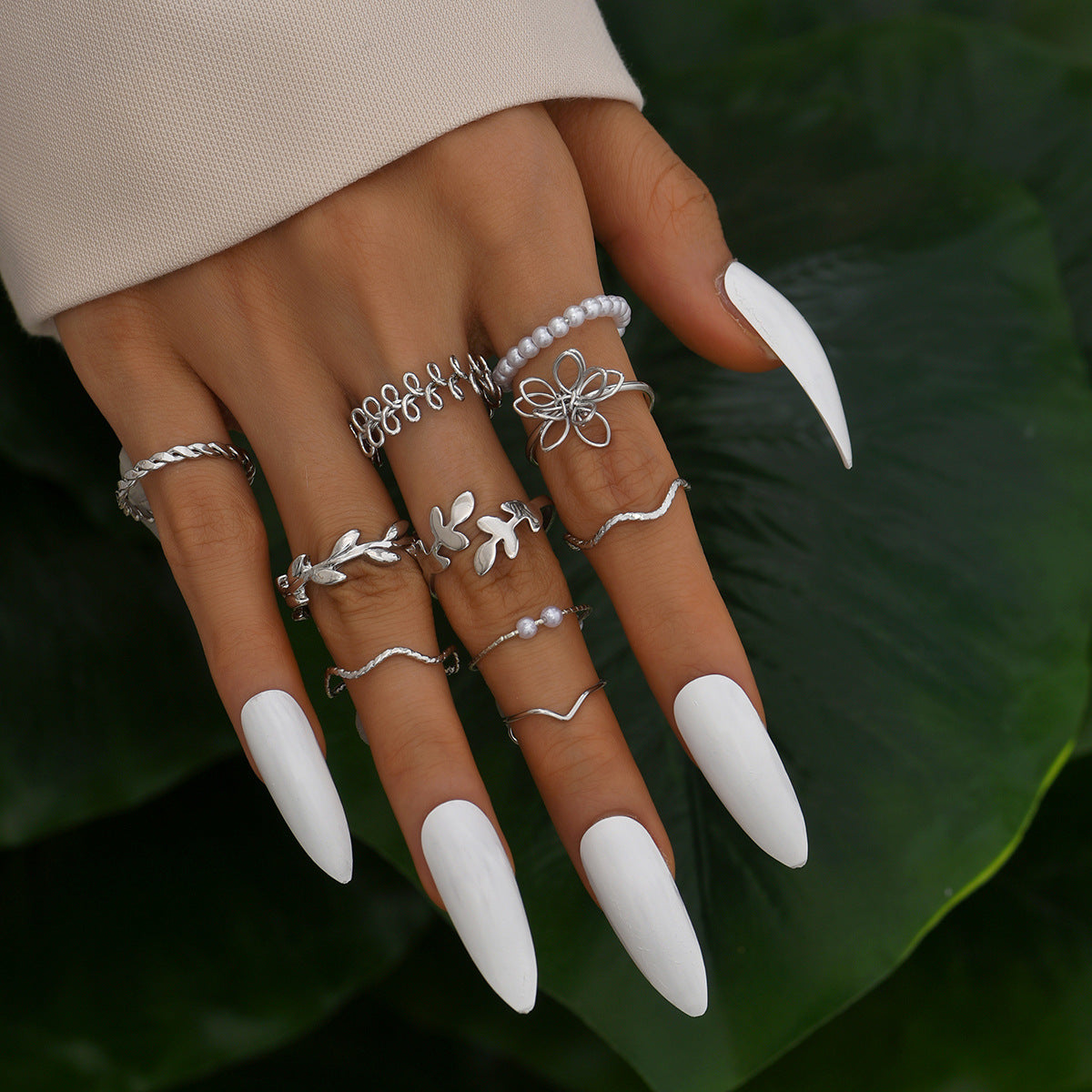 Wholesale hollow flower stacking ring suit smooth leaves vine pearl joint ring 10 pieces set