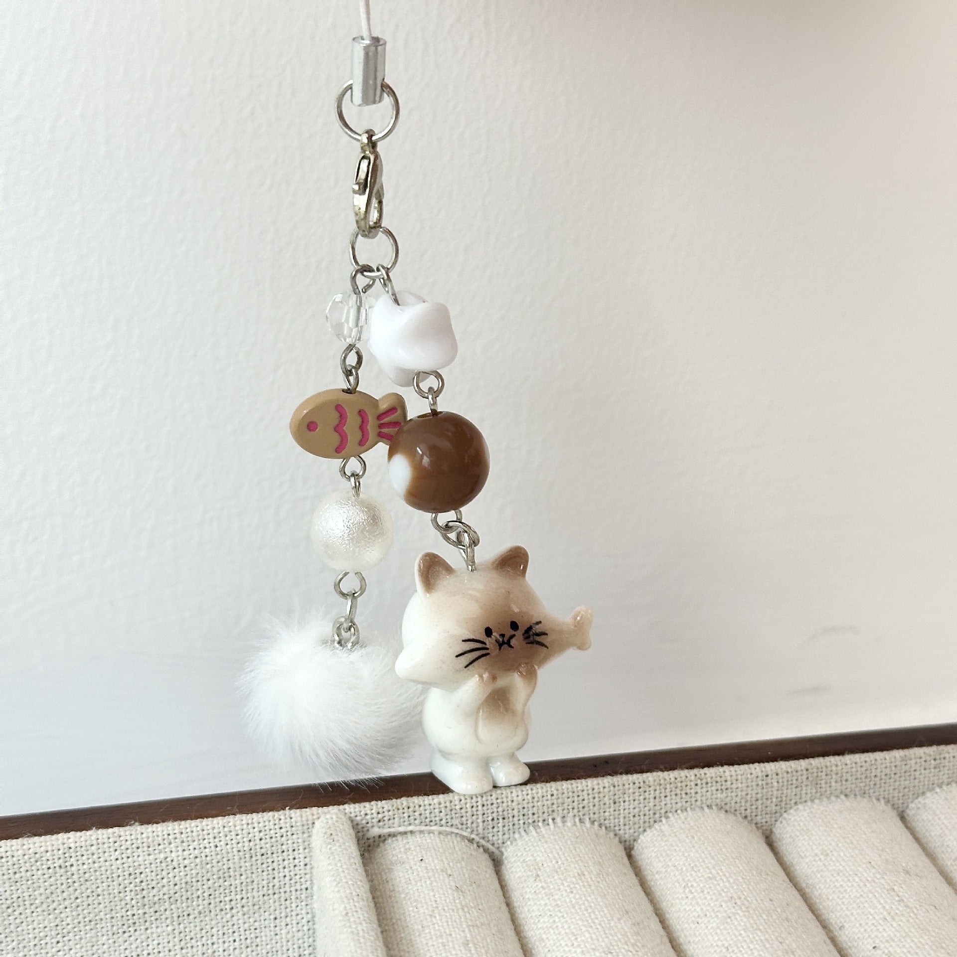 Wholesale  Cute Cartoon Loved Cat Keychain