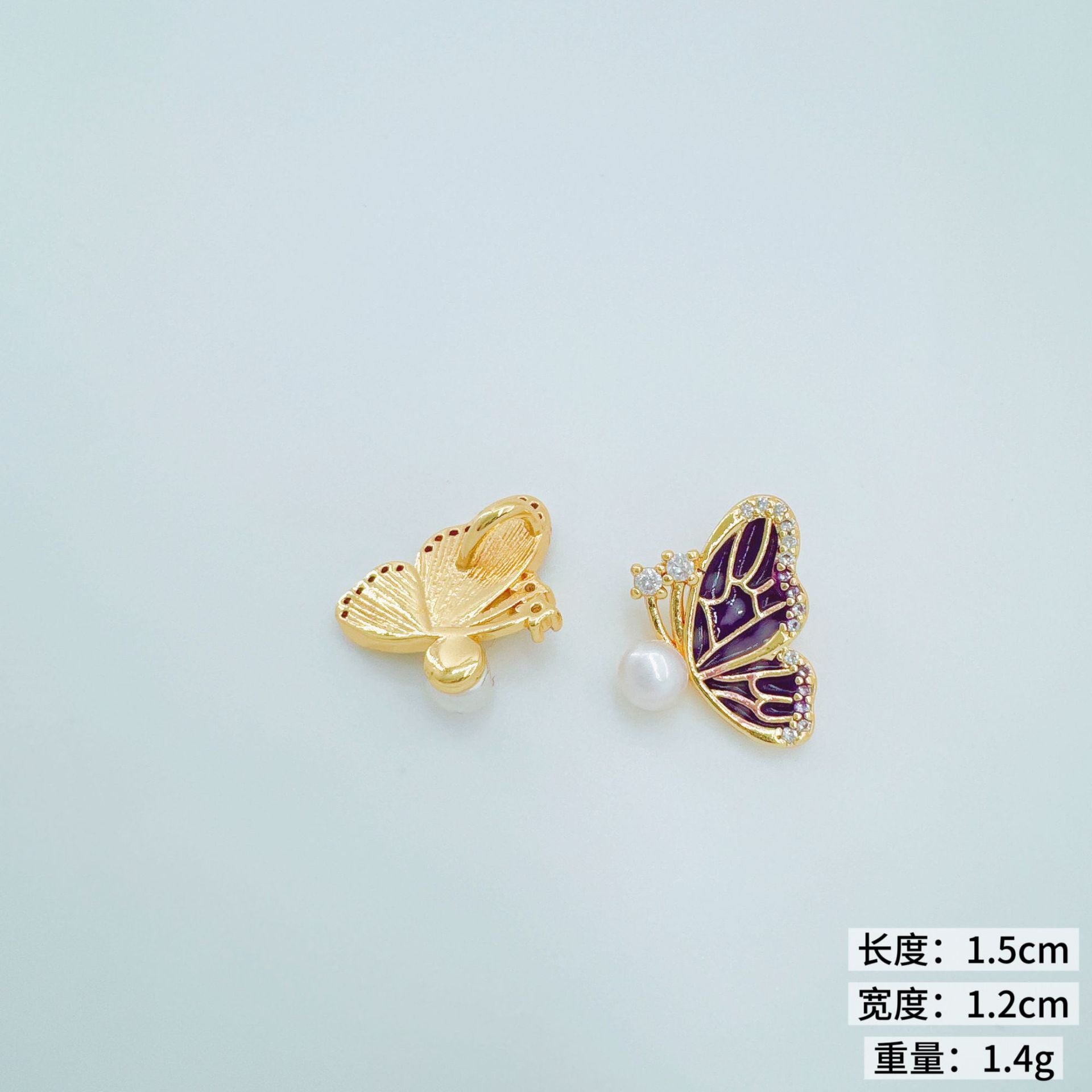 Wholesale Gold Plated Copper Butterfly Pendant Necklace,  Stylish Fashion Accessory for Women,  Gift