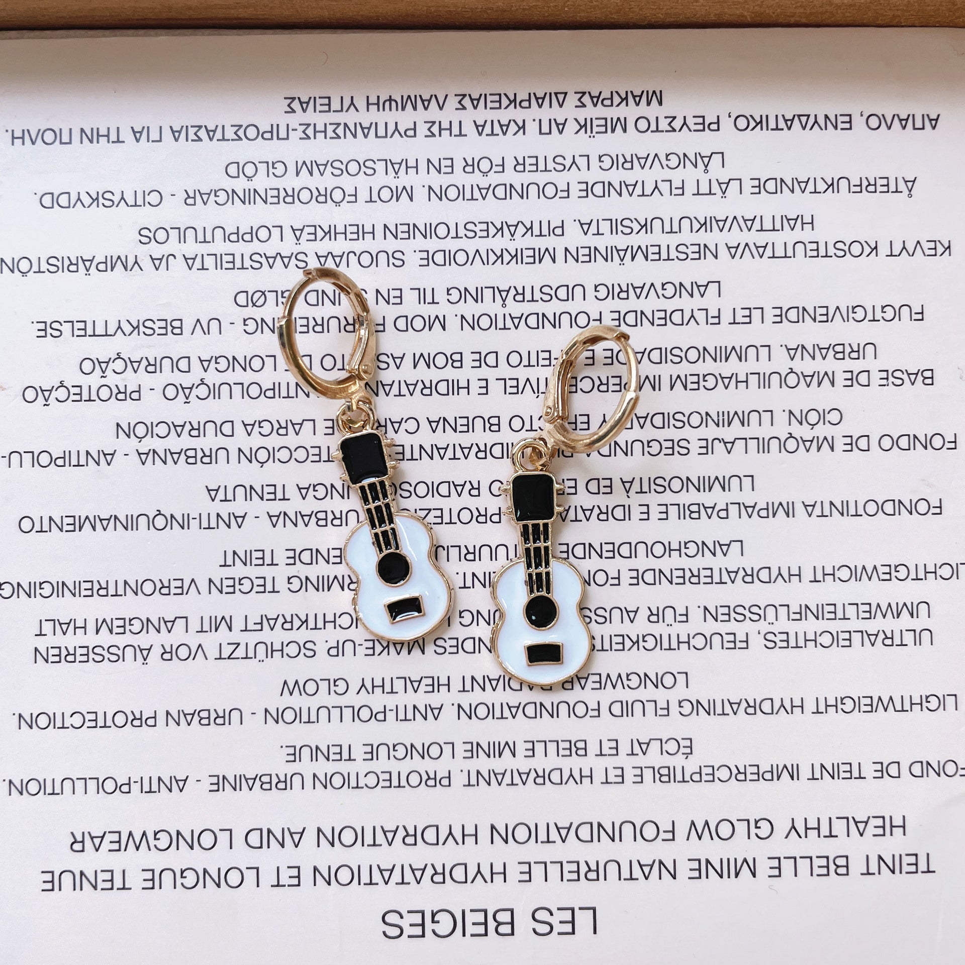 Wholesale Guitar Earrings Personality Rock Metal Earrings Clip Earrings ACC-ES-Yijia008