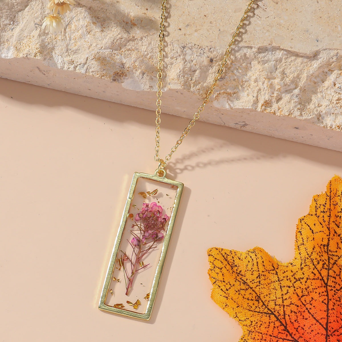 Wholesale Pastoral December Birth Flower Resin Pendant Necklace - Boutique Resale Jewelry Accessory
