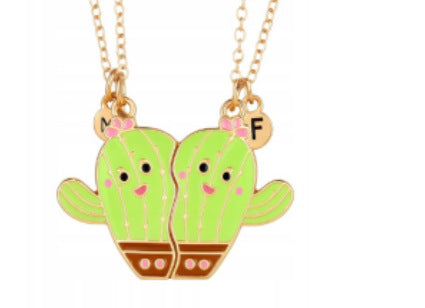 Wholesale Cartoon Heart BFF Magnetic Pendant Necklace For Women Stylish Gold Tone Zinc Alloy Boutique Resale Jewelry Accessory