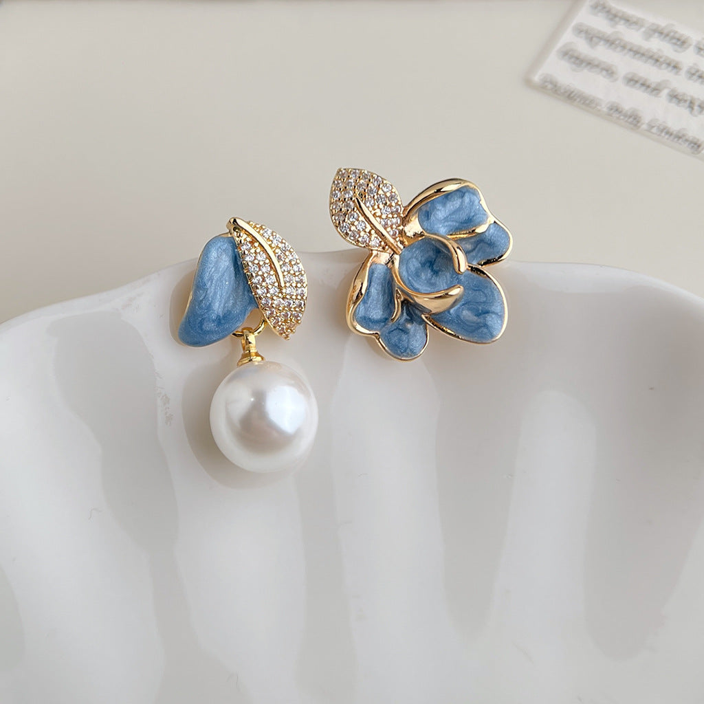 Wholesale Copper Blue Enamel Drip-Glazed Flower Earrings,  Fresh Floral Pearl Studs,  Fashion Accessory