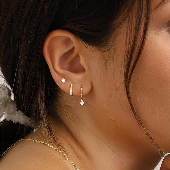 Wholesale Simple Claw Set Zircon Earrings