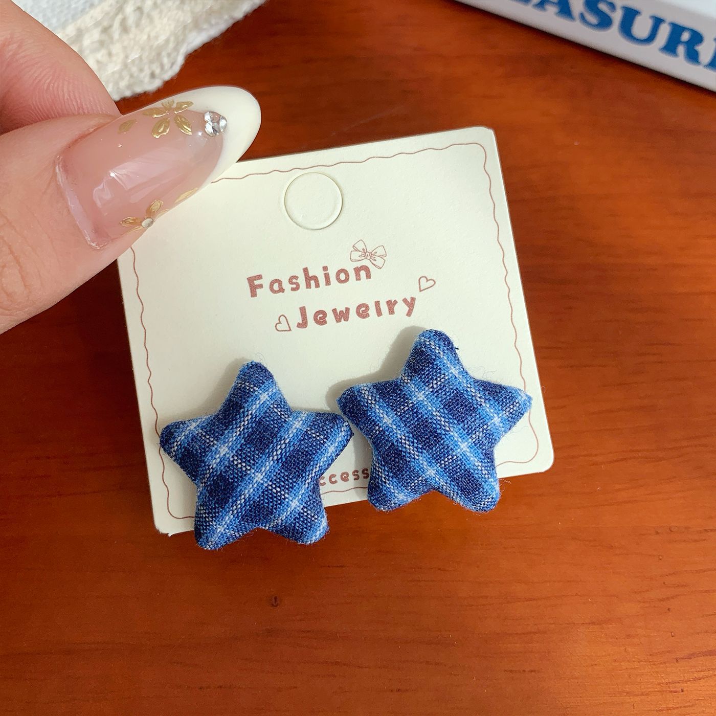 Wholesale Retro colorful fabric plaid five-pointed star heart earrings silver needle literary design earrings