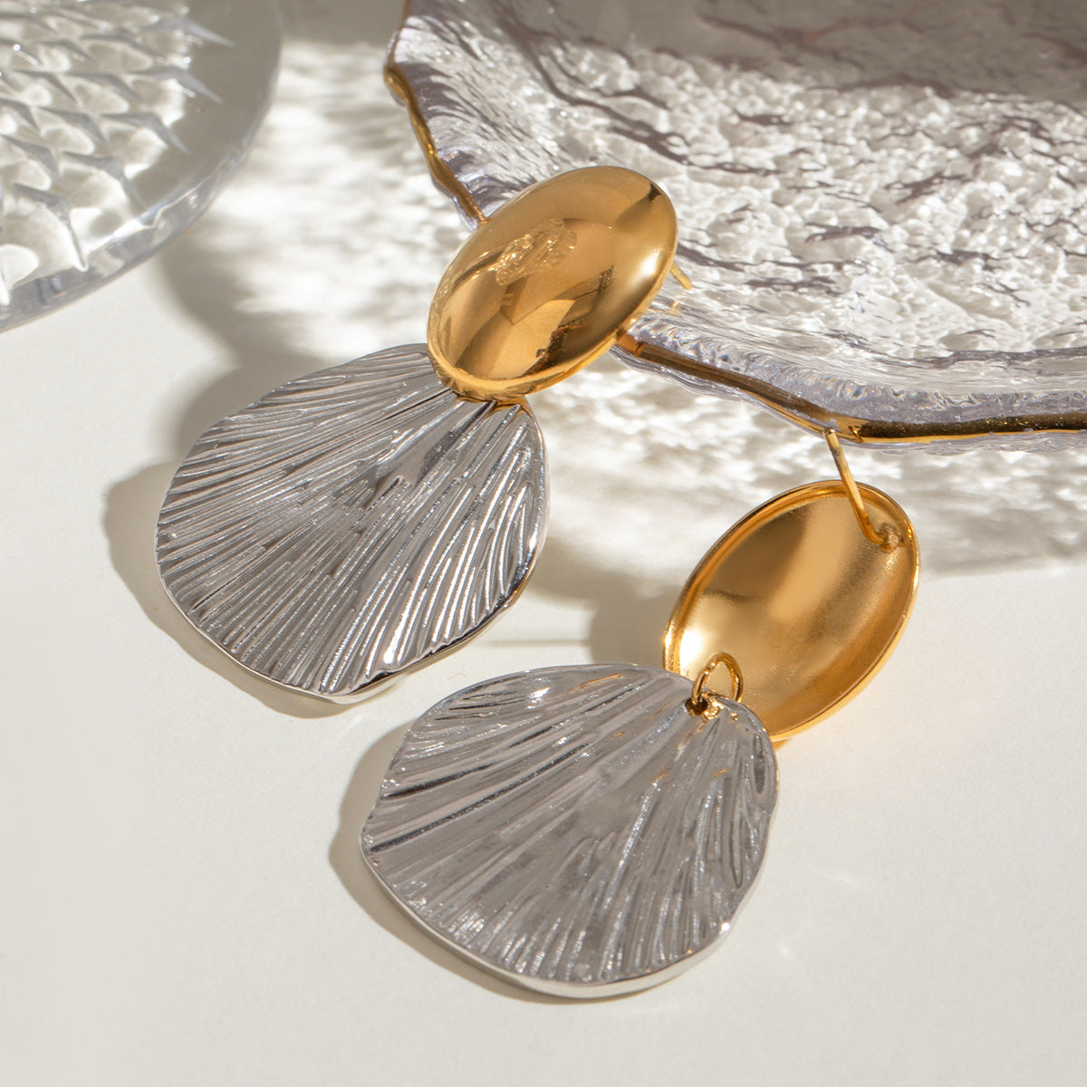 Wholesale  stainless steel gold and silver color matching oval smooth fishtail color matching earrings