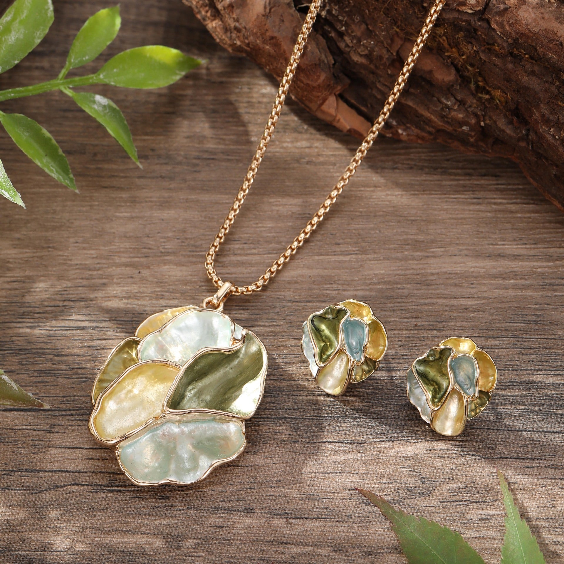 Wholesale  Enamel Color Geometric Flower Stud Earrings Pendant suit