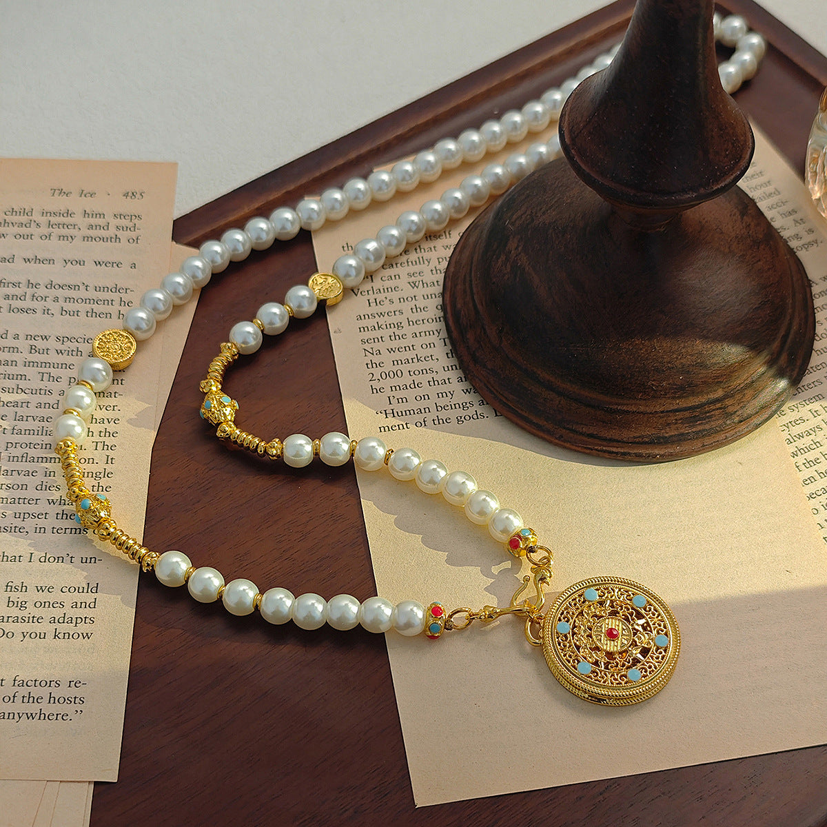 Wholesale Pearl Ancient Five Blesques Hollow Disc Necklace