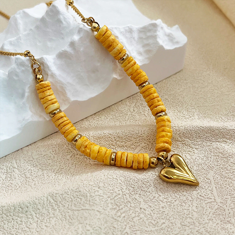 Wholesale Bohemian retro natural white shell niche design necklace