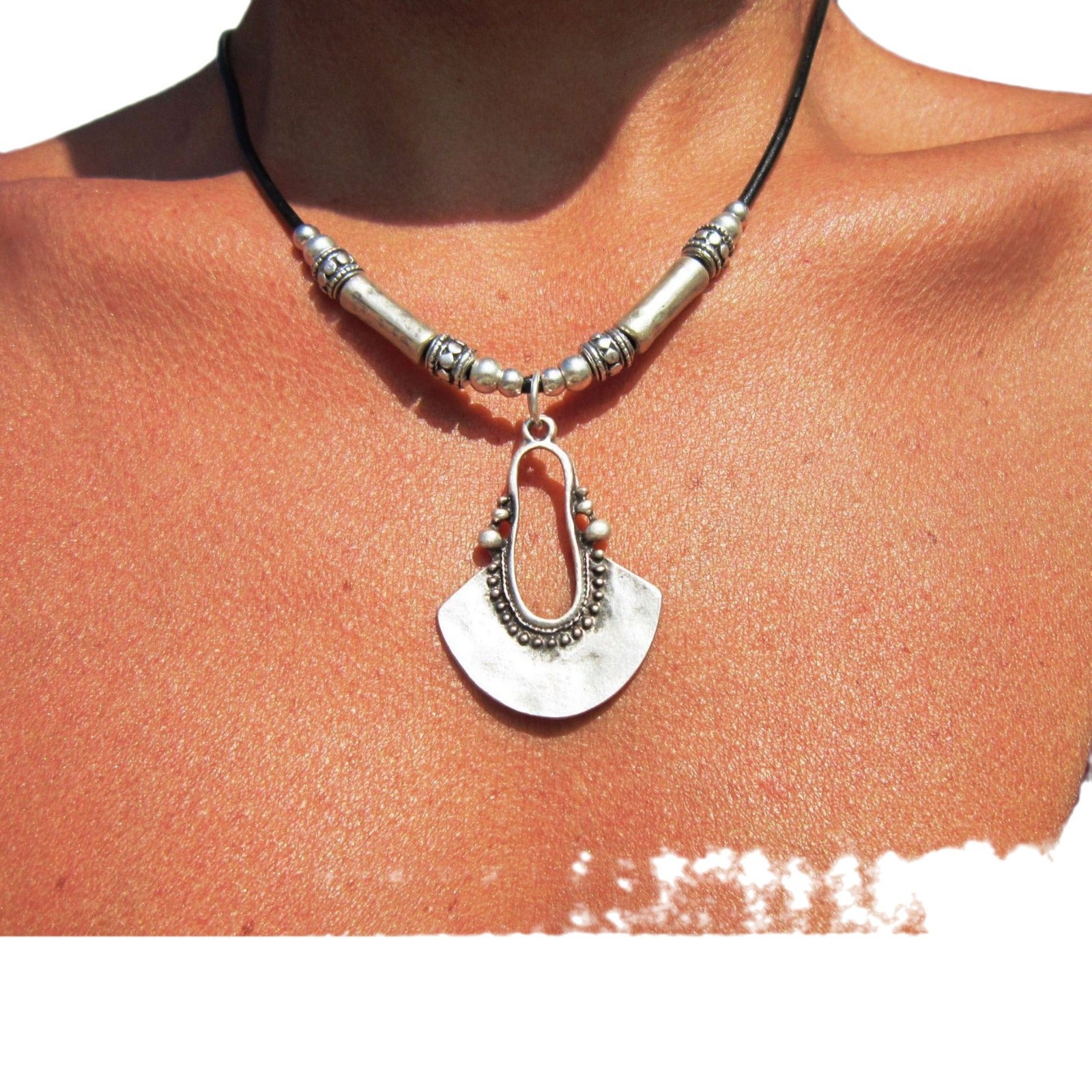 Wholesale Retro Geometric Necklace Cowhide Cord Pendant Leather Necklaces ACC-NE-MingC002