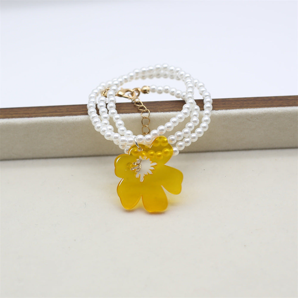 Wholesale Pearl Necklace Transparent Small Flower Series Pendant Necklace