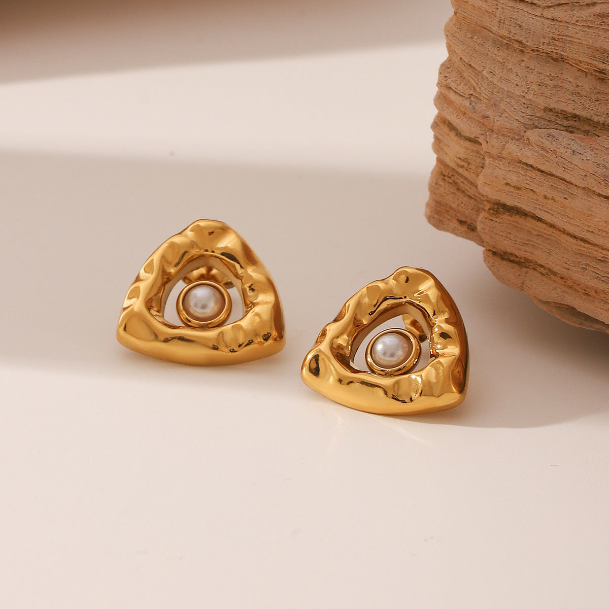 Wholesale stainless steel earrings fashion  inlaid pearl hollow triangle earrings