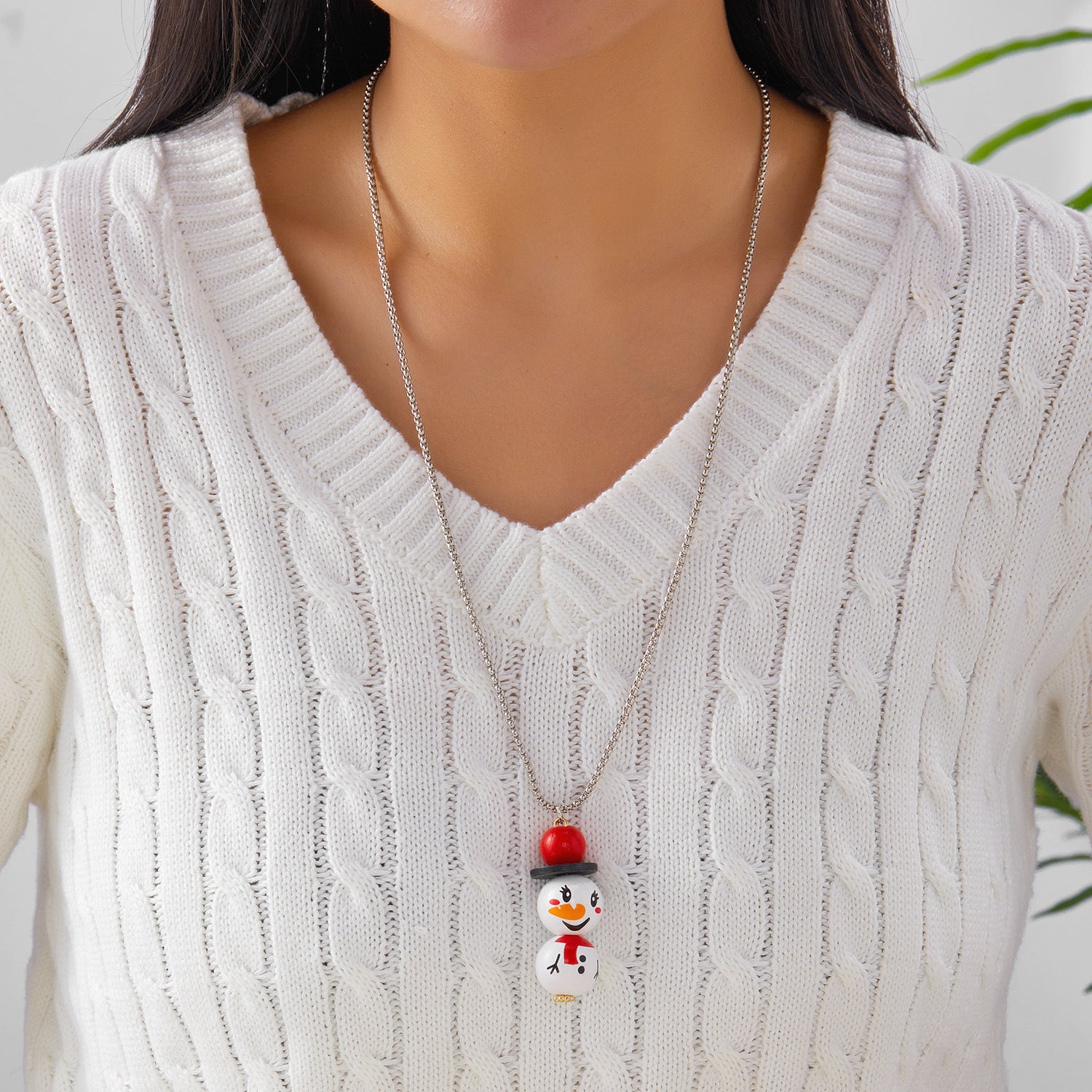 Wholesale Christmas party resin cartoon snowman necklace
