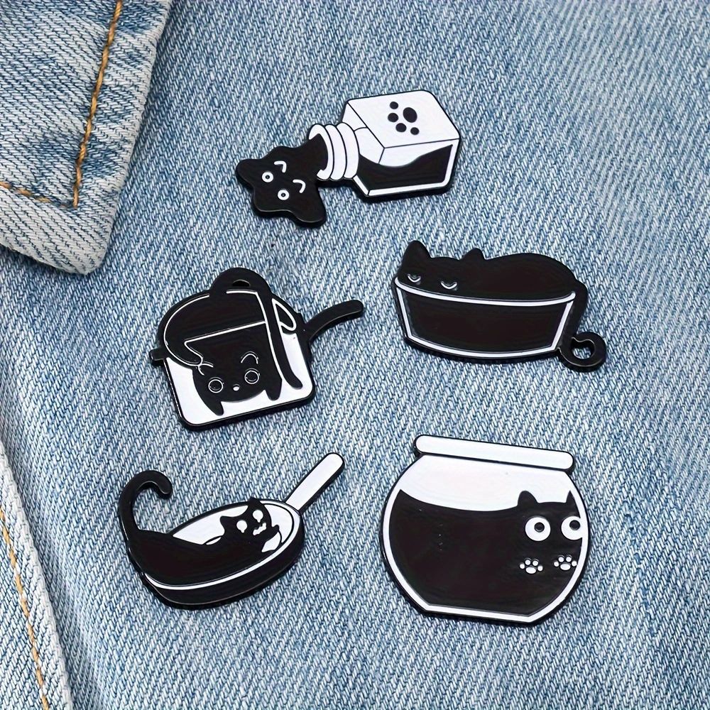 Wholesale  cute liquid cat brooch cartoon cute little black cat alloy 5-piece drop oil badge