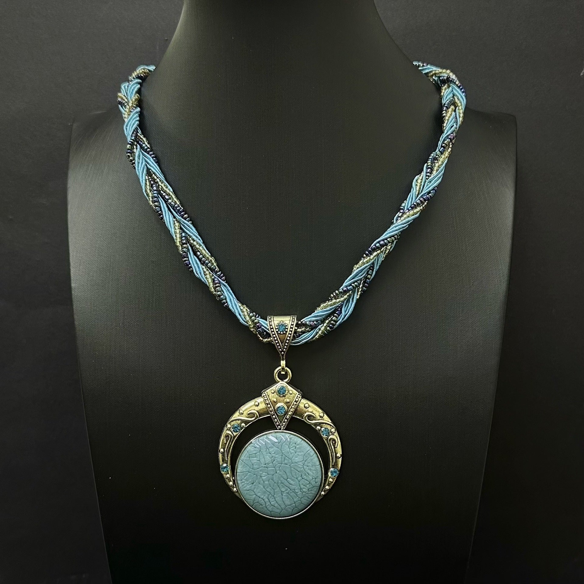 Wholesale Blue Resin Beaded Bohemian Retro Necklace,  Trendy Layering Jewelry for Boutique Resale