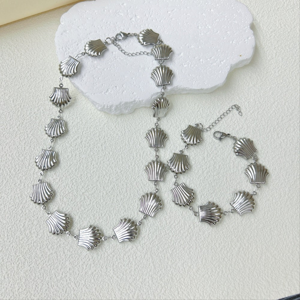 Wholesale  marine series stainless steel three-dimensional hollow shell necklace