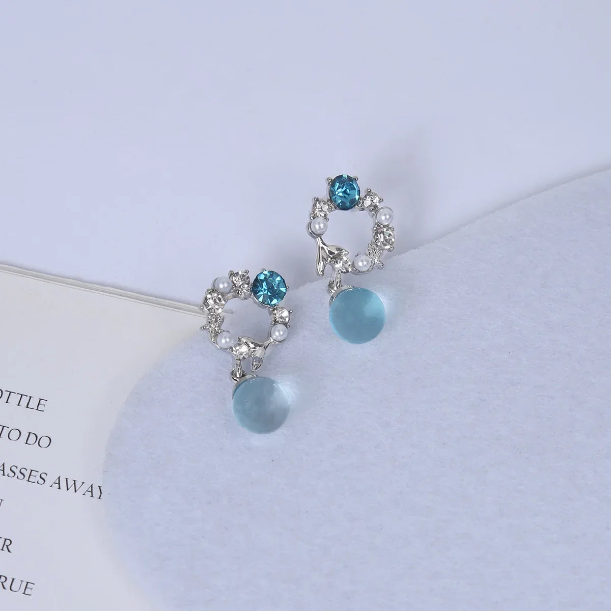 Wholesale Diamond-encrusted Mermaid Pearl Earrings