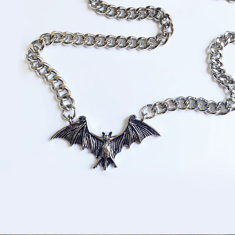 Wholesale Gothic Punk Antique Silver Bat Pendant Necklace,  Alloy,  Unisex Jewelry Accessory
