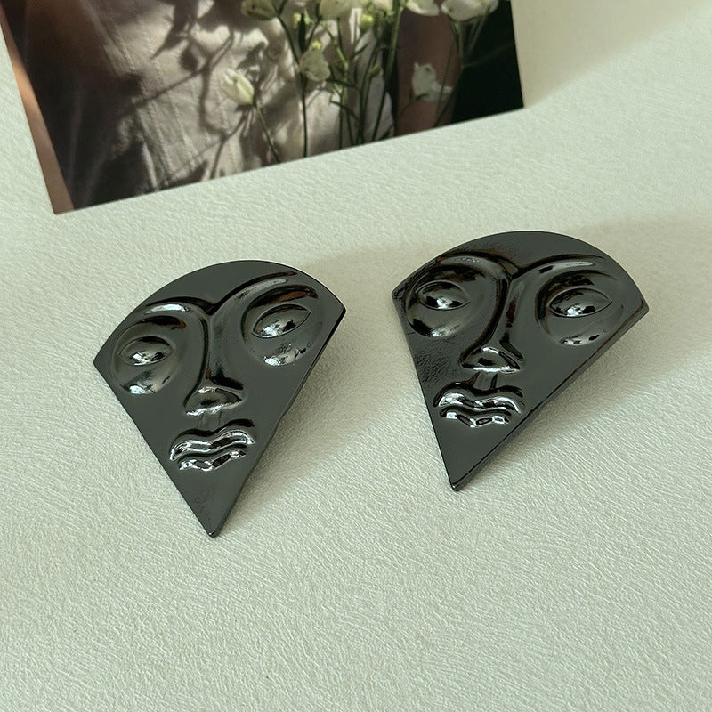 Wholesale  exaggerated unique inverted triangle face facial  big eyes nose lips earrings