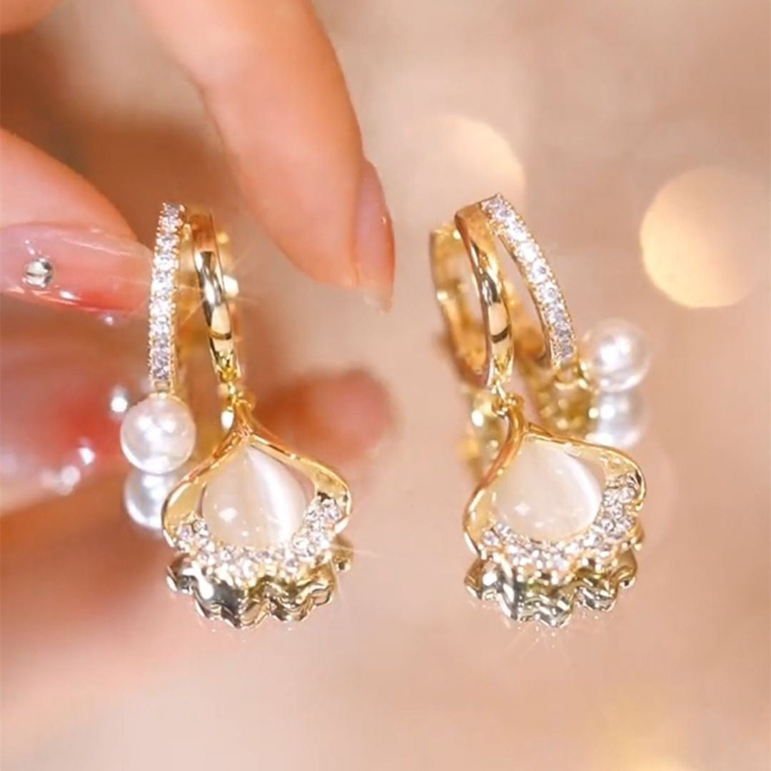 Wholesale Purple Four-leaf Flower Pearl Luxury Earrings