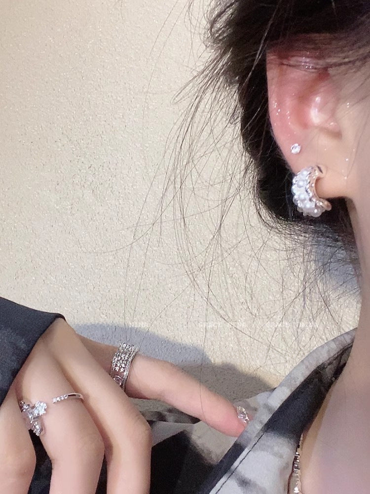 Wholesale Cute C Shape Wrap Pearl Earrings