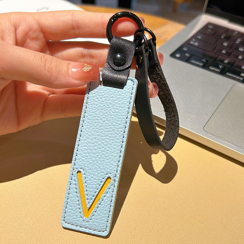 Wholesale Leather 26 Letter Keychain Chic Car Key Accessory Decorative Bag Charm