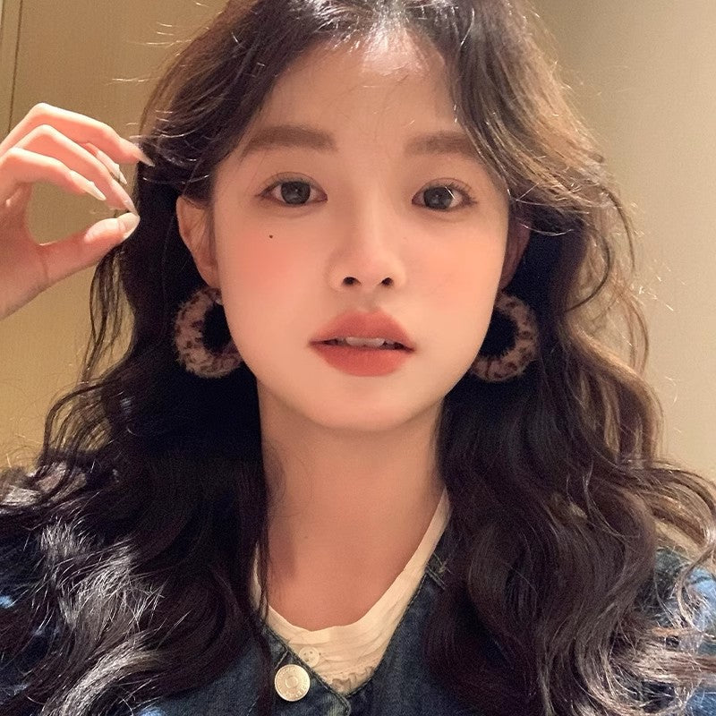 Wholesale Plush Leopard Earrings