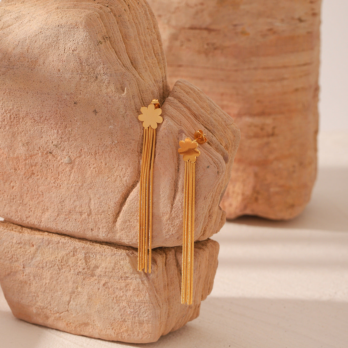 Wholesale  stainless steel  fashion all-match tassel earrings