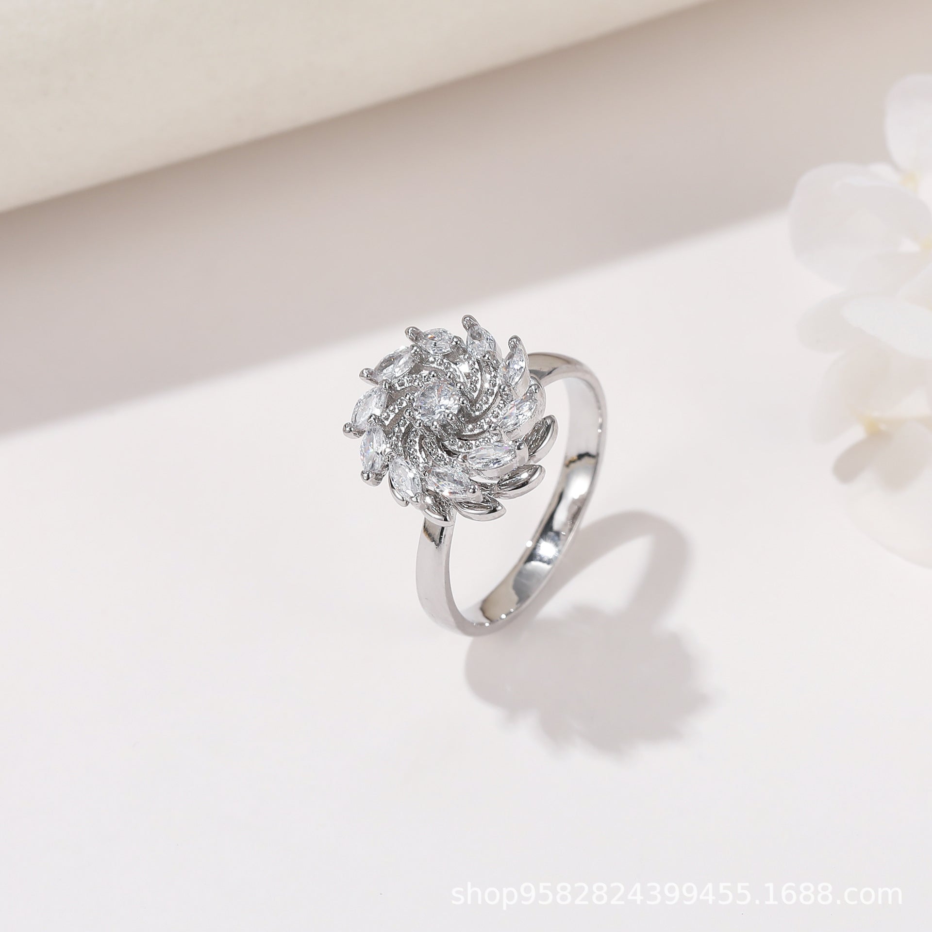 Wholesale 360° Rotating Double-Layer Flower Ring Gold Plated Zircon Fashion Accessory Boutique Gift