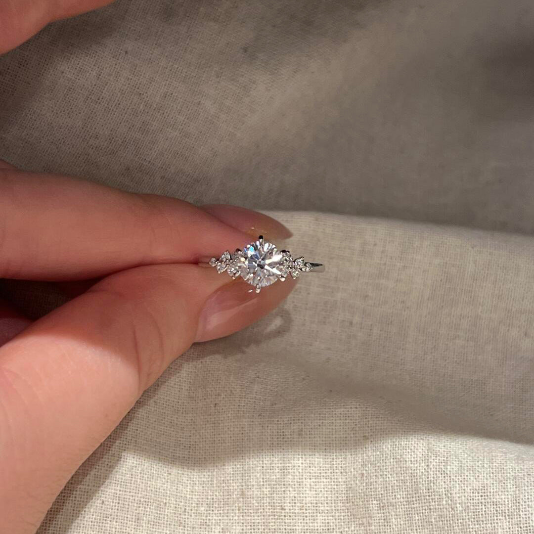 Wholesale Trendy Instagram Small 1 Carat Moissanite Berlin Love Letter Ring Niche Design Adjustable Diamond Women' s Ring