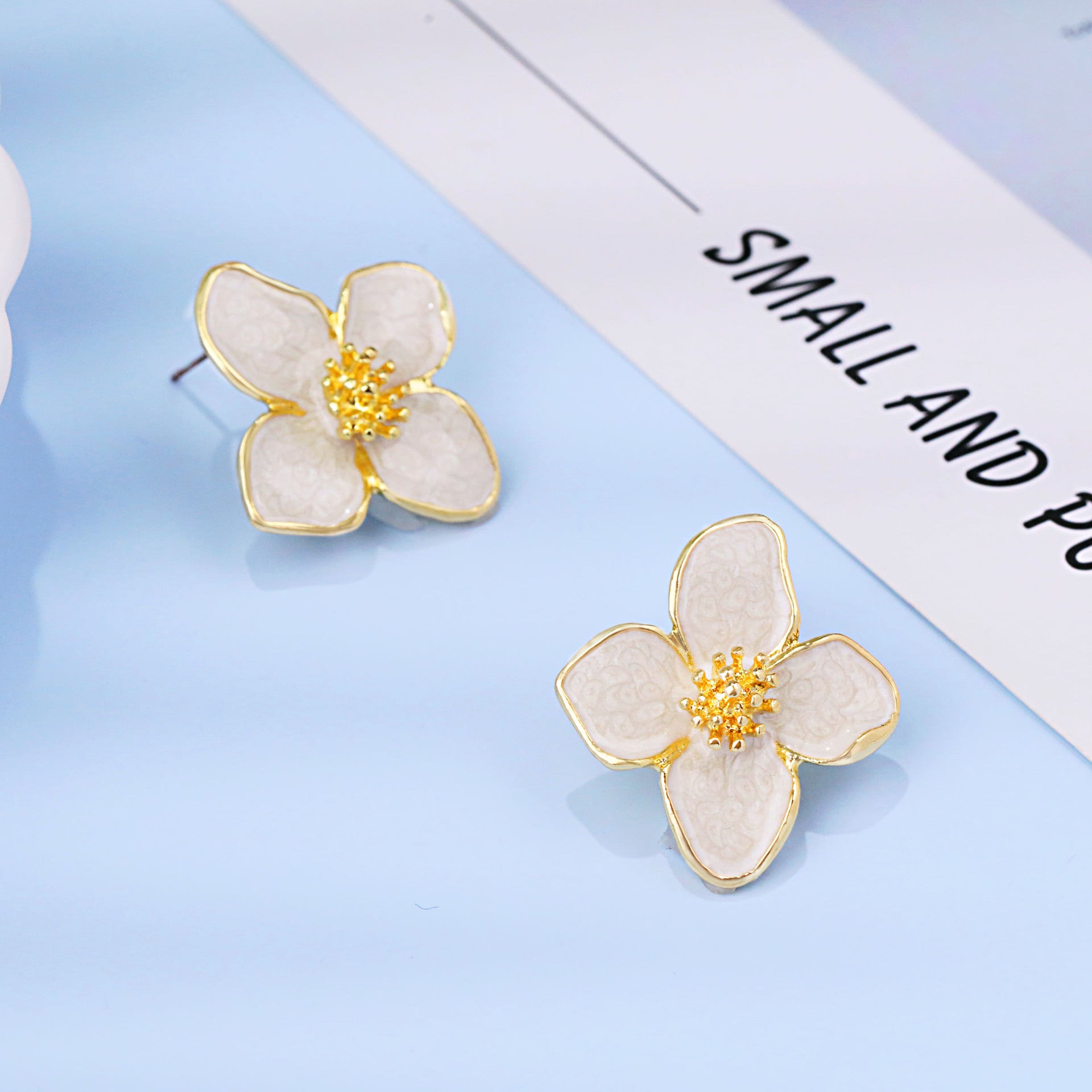 Wholesale Gardenia earrings  geometric earrings