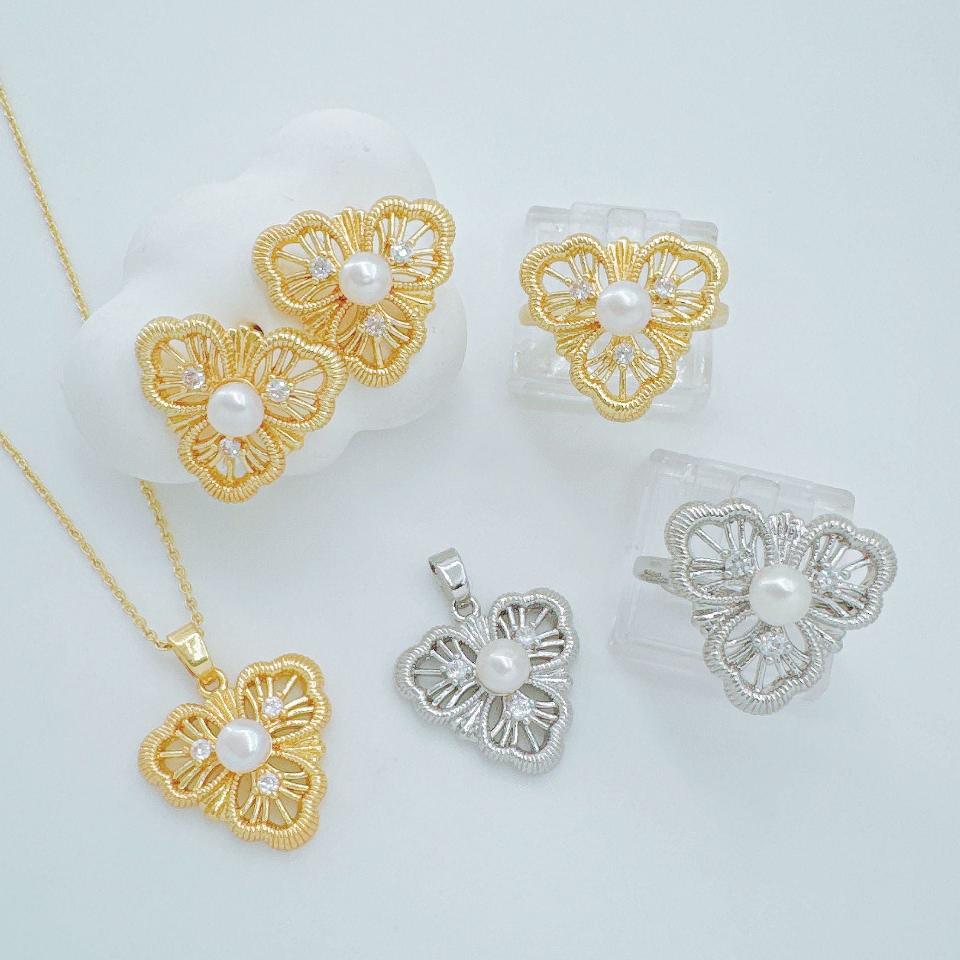Wholesale Light Luxury Gold Plated Copper Cubic Zirconia Pearl Jewelry Set for Women