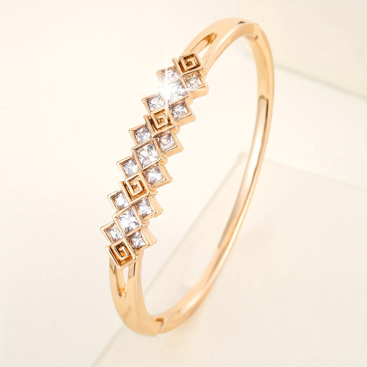 Wholesale Creative star exquisite bracelet