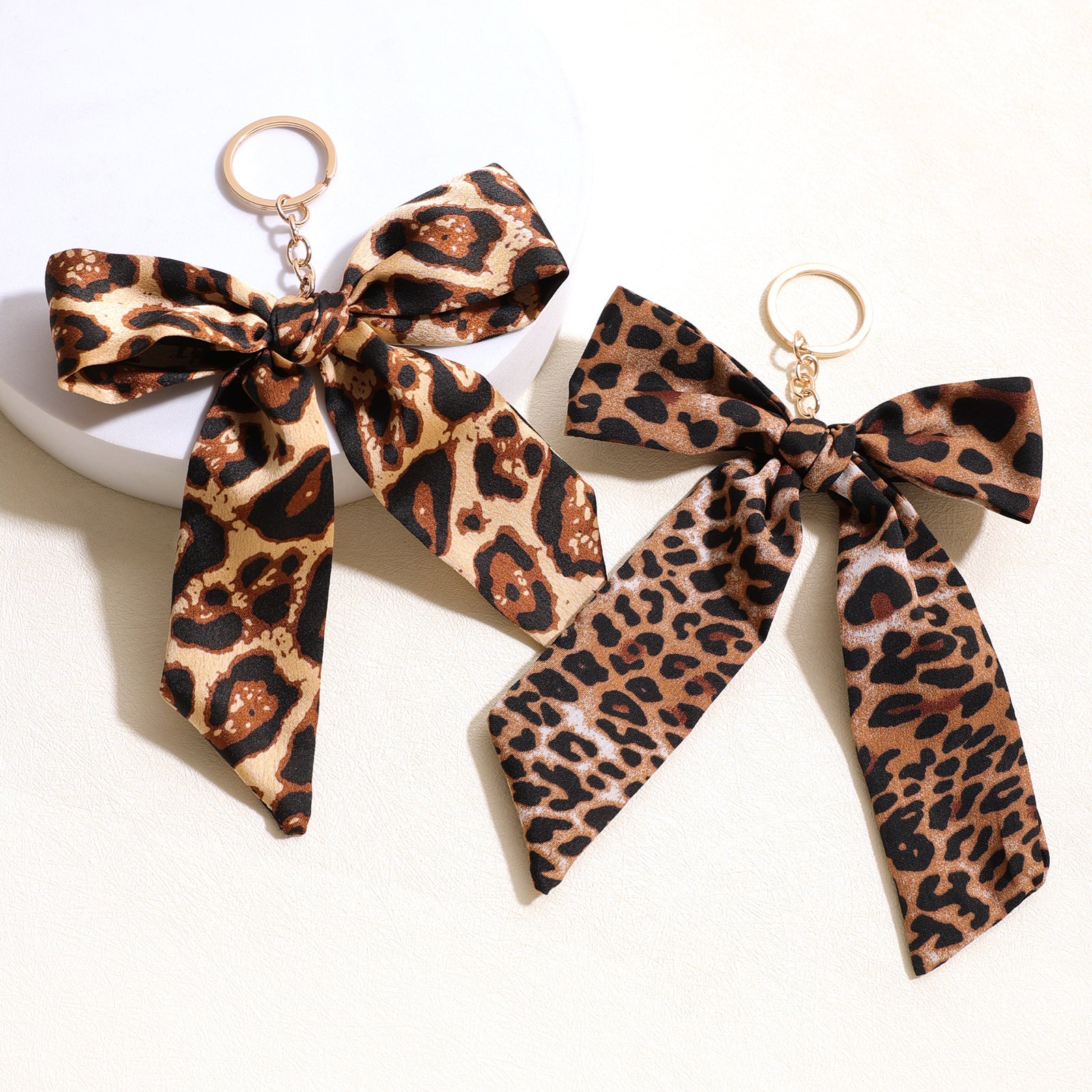 Wholesale Creative leopard print bow keychain pendant,  bag accessory,  car pendant,  creative key chain,  small gift