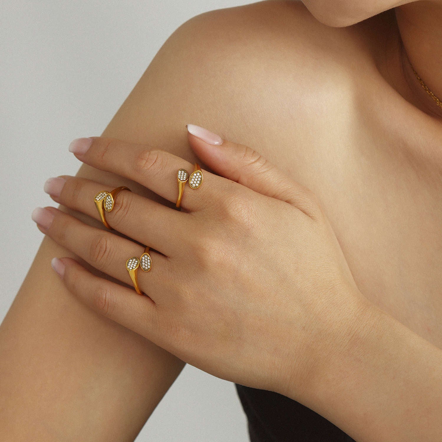 Wholesale Titanium Steel  Irregular Zircon Design Opening Ring