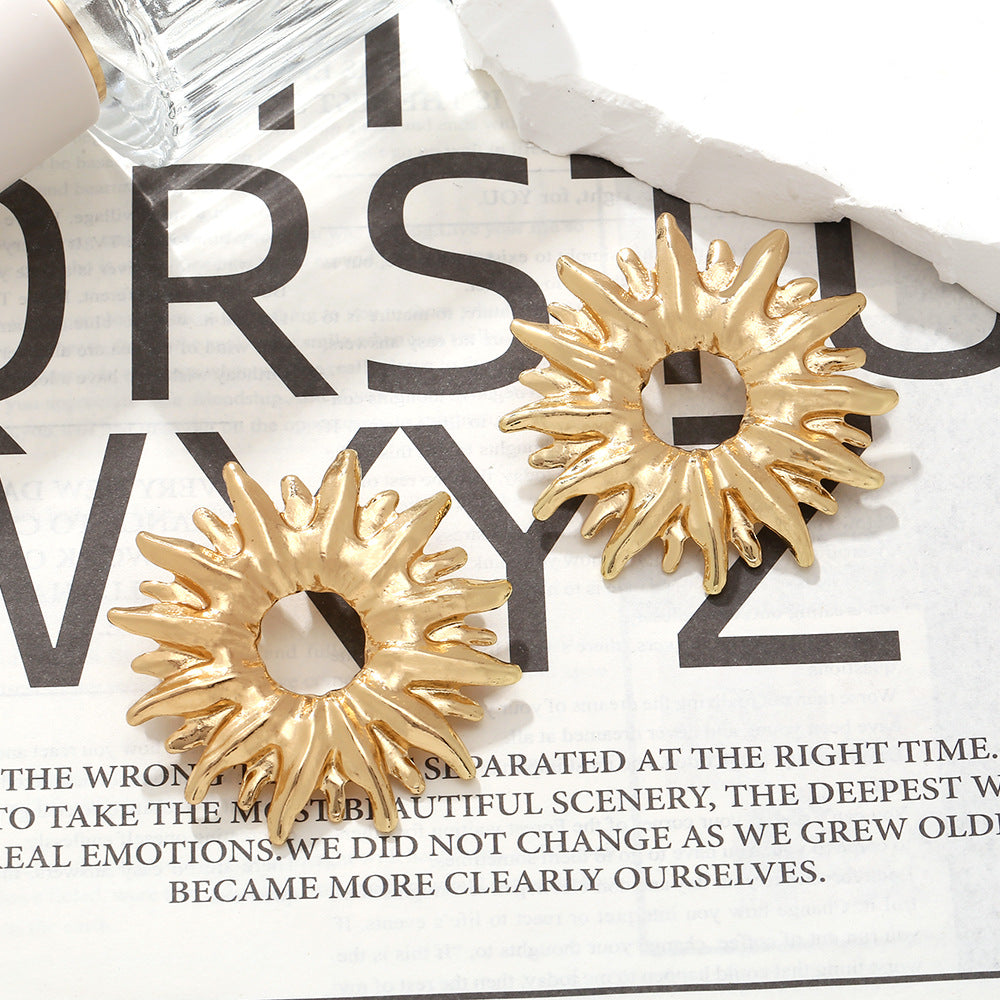 Wholesale Vintage Sunflower Metal Exaggerated Earrings