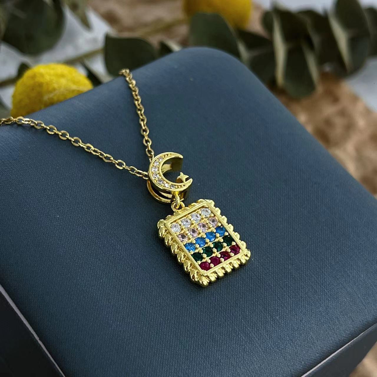 Wholesale  Copper Plated Gold Micro-inlay Color Zircon Moon Design Pendant Necklace