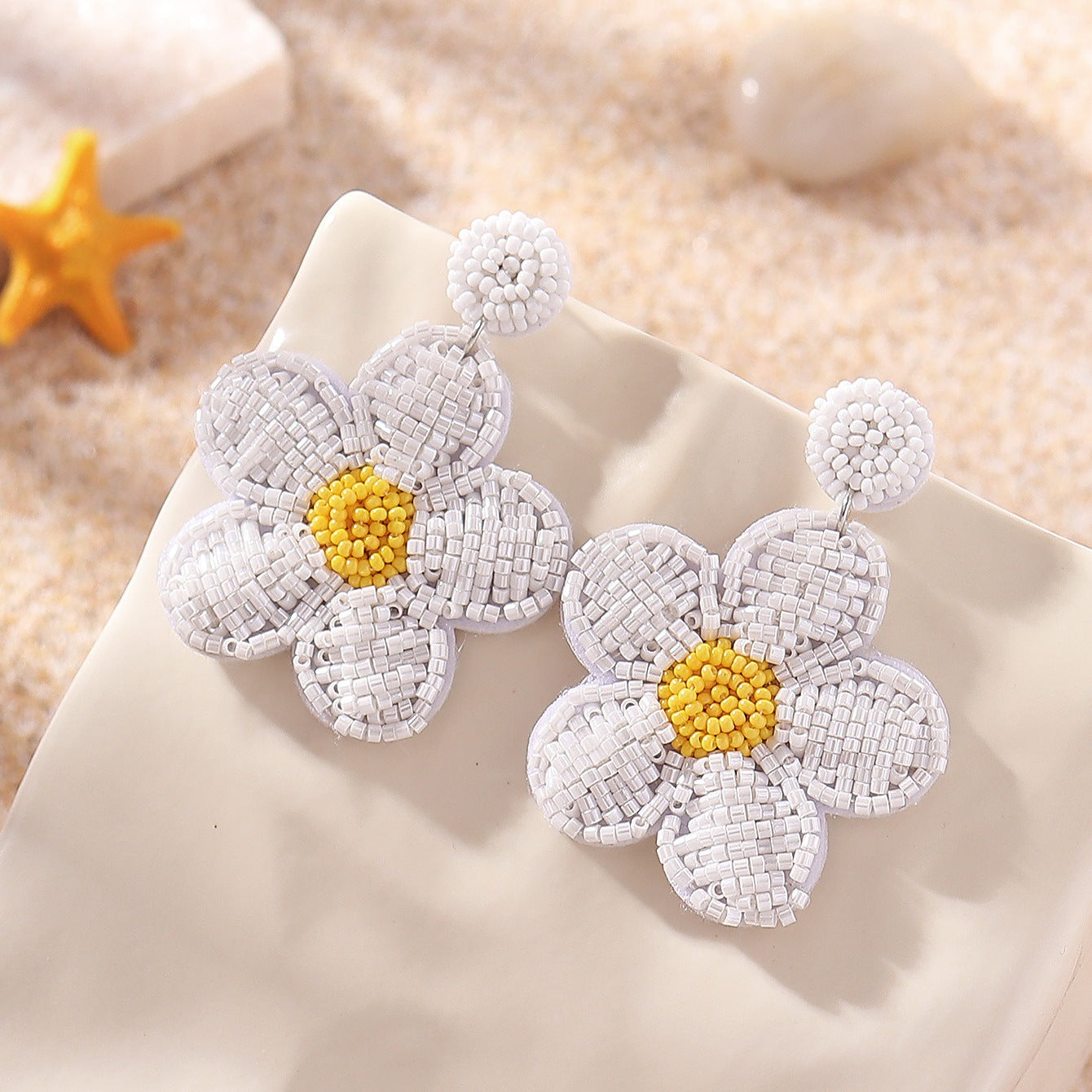 Wholesale Gesang Flower Hand-woven Beaded Earrings