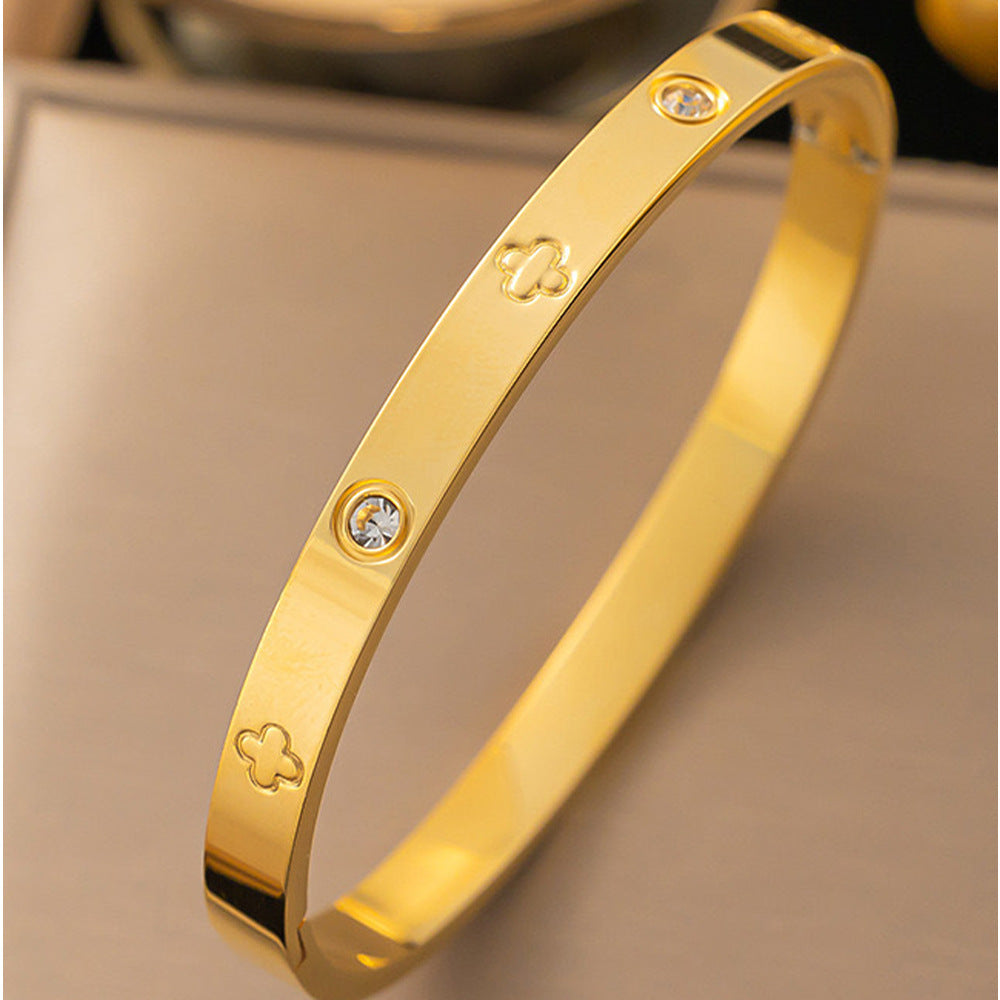 Wholesale 2PCS Steel and titanium four-leaf clover bracelet with zircon setting ACCVIP