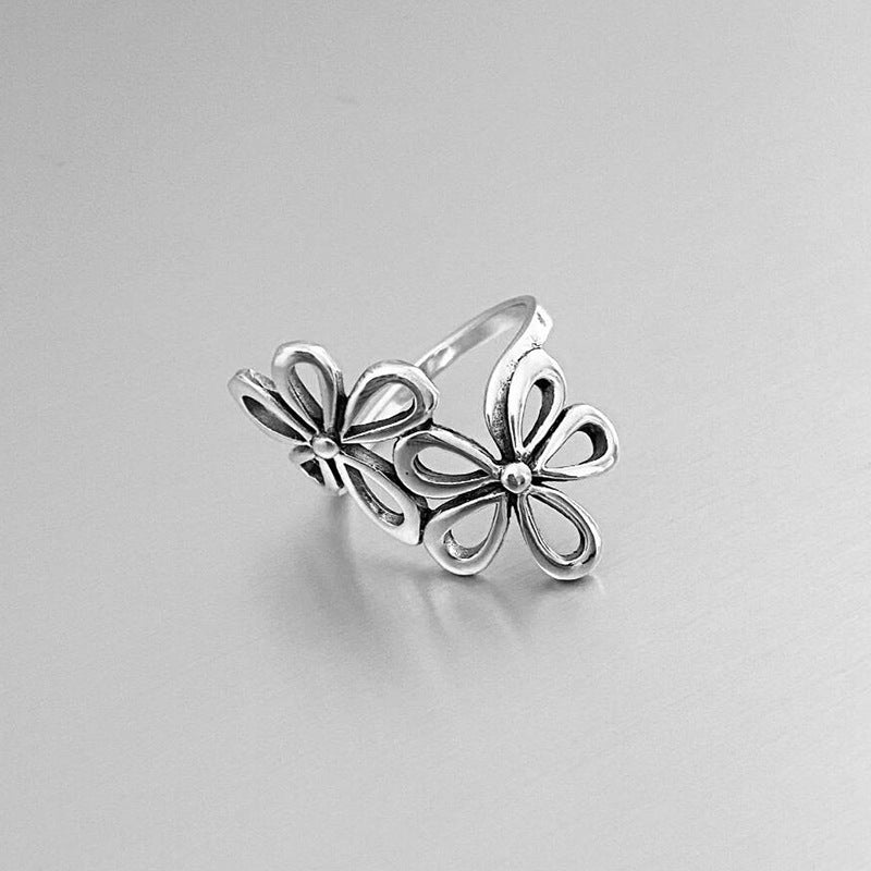Wholesale Silver Alloy Vintage Hollow Flower Open Ring Jewelry Accessory for Women