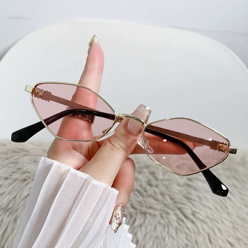 Wholesale Chic Diamond Metal Sunglasses for Women,  Small Frame Black UV400,  Fashion Accessory