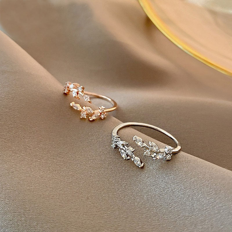 Wholesale Crystal Leaf Light Luxury Open Rings