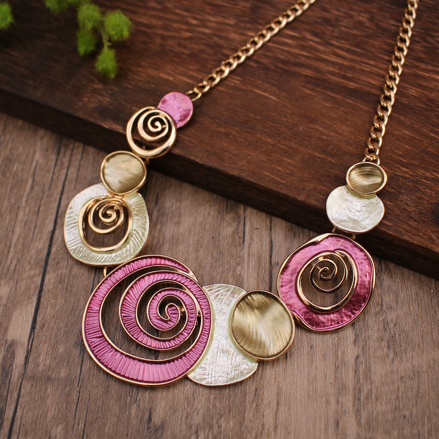 Wholesale Colorful Oil Painting Hollow Conch Necklaces ACC-NE-Taol001