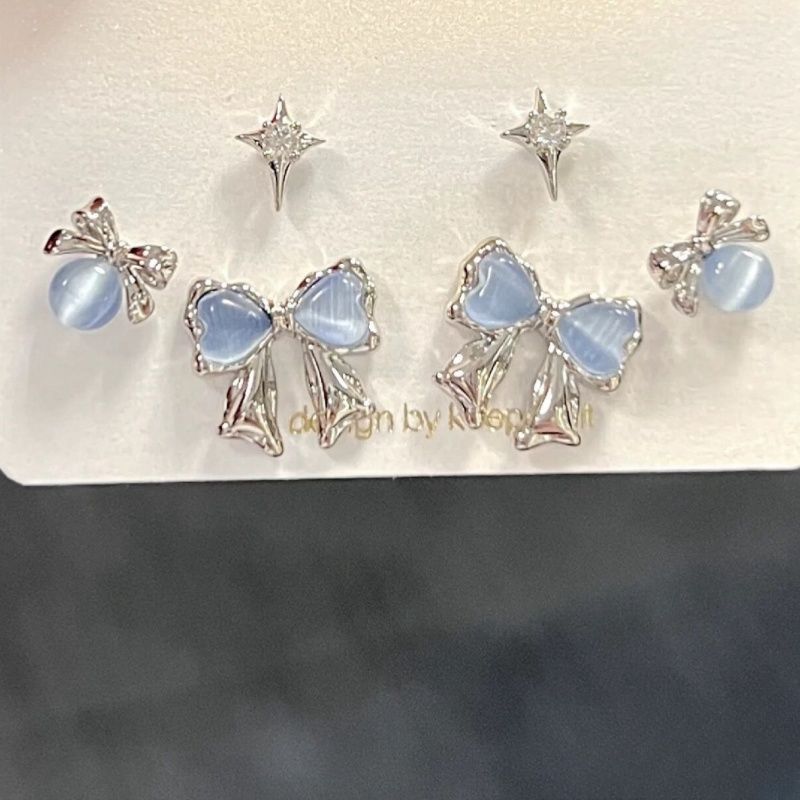 Wholesale Cute Cat Fish Earrings,  Retro Asymmetrical Korean Style,  Alloy Earrings for Women,  Party Accessory