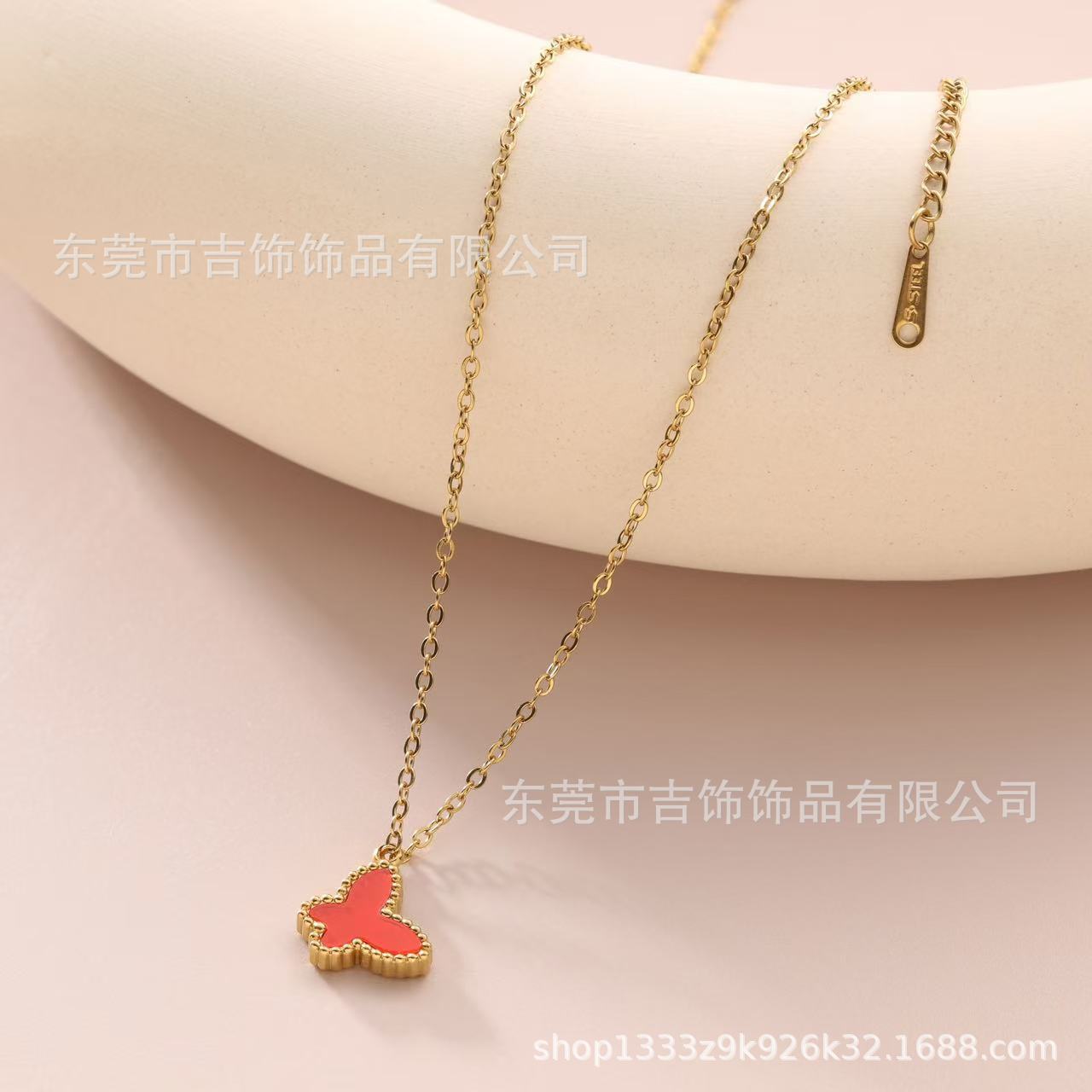 Wholesale Titanium Steel  Double-sided Butterfly Necklace Plated 18k Gold Clavicle Chain