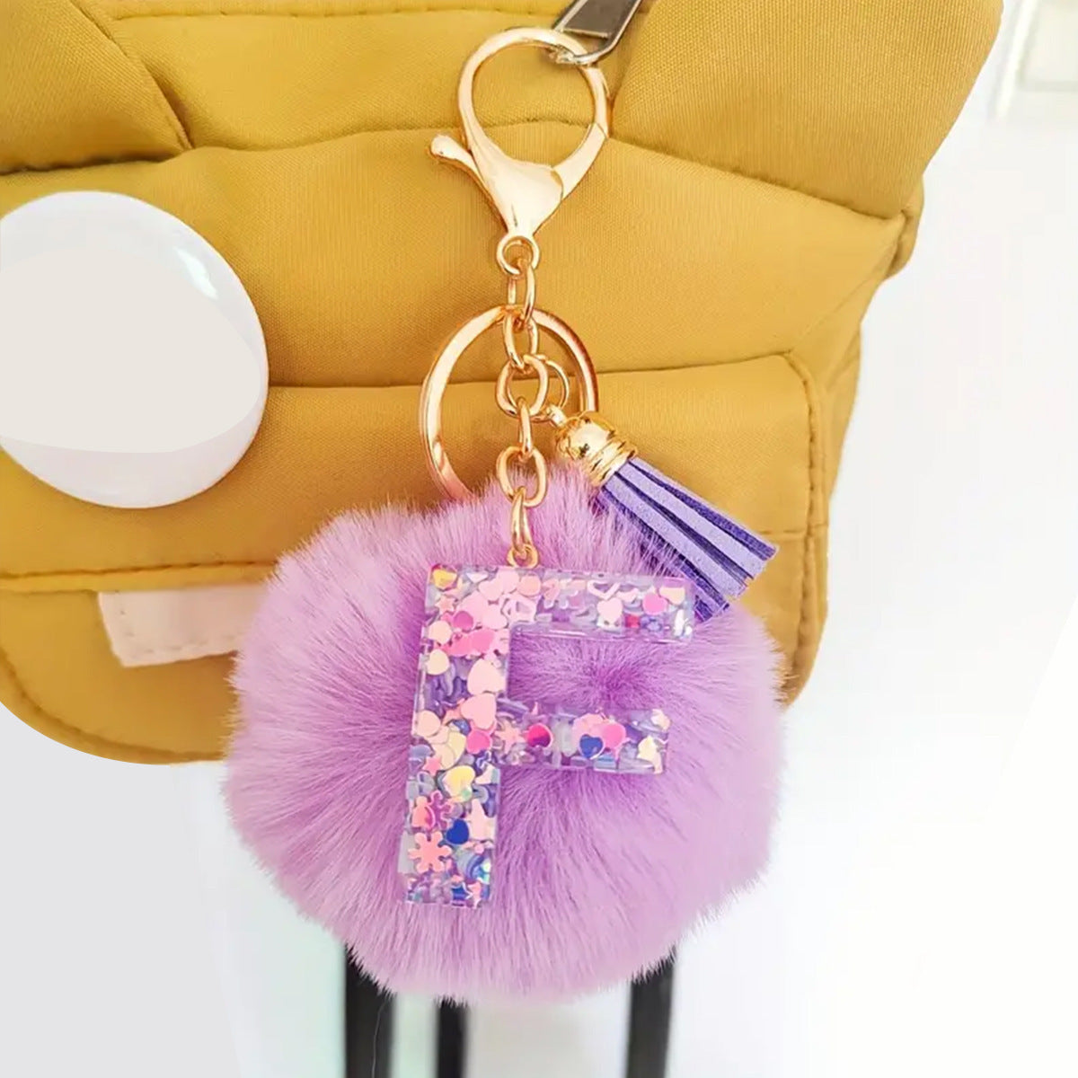 Wholesale Cute resin pom-pom 26 letter keychain