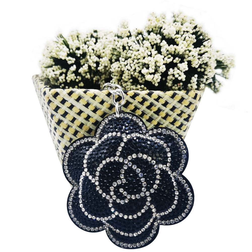 Wholesale hot drill hot figure plum blossom diamond keychain