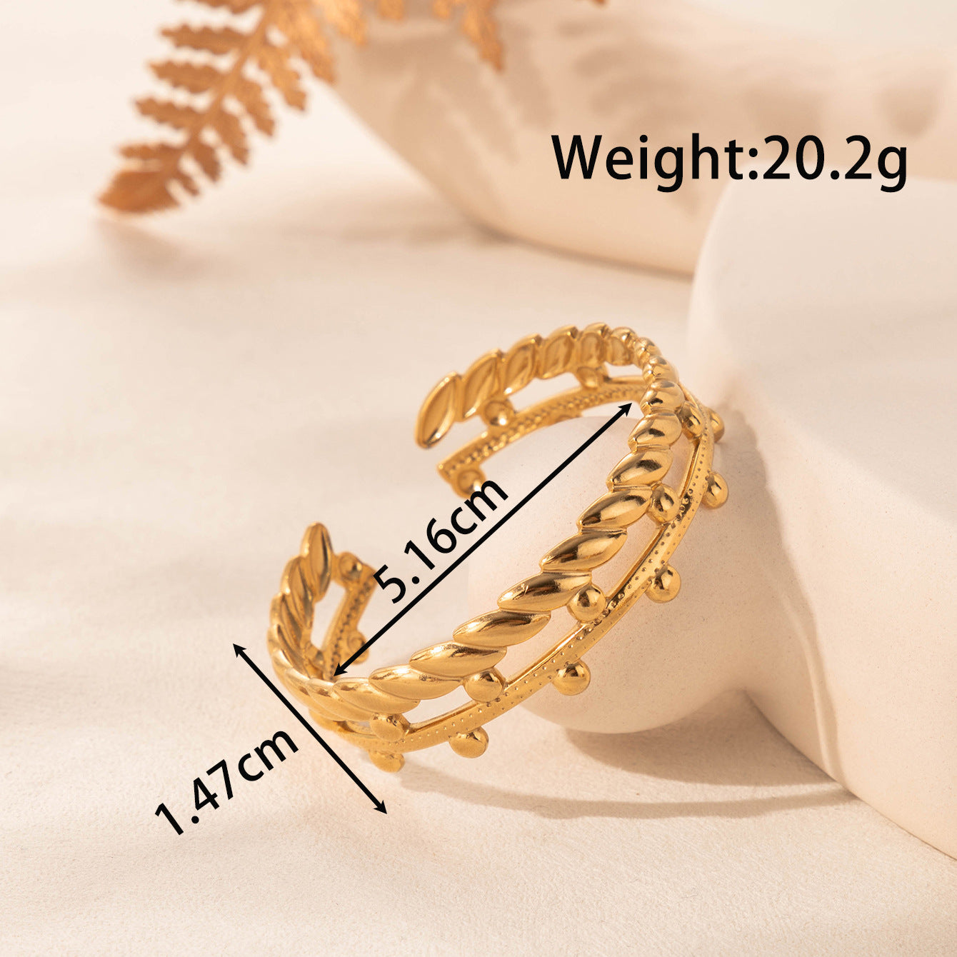 Wholesale Titanium steel opening adjustable metallic bracelet
