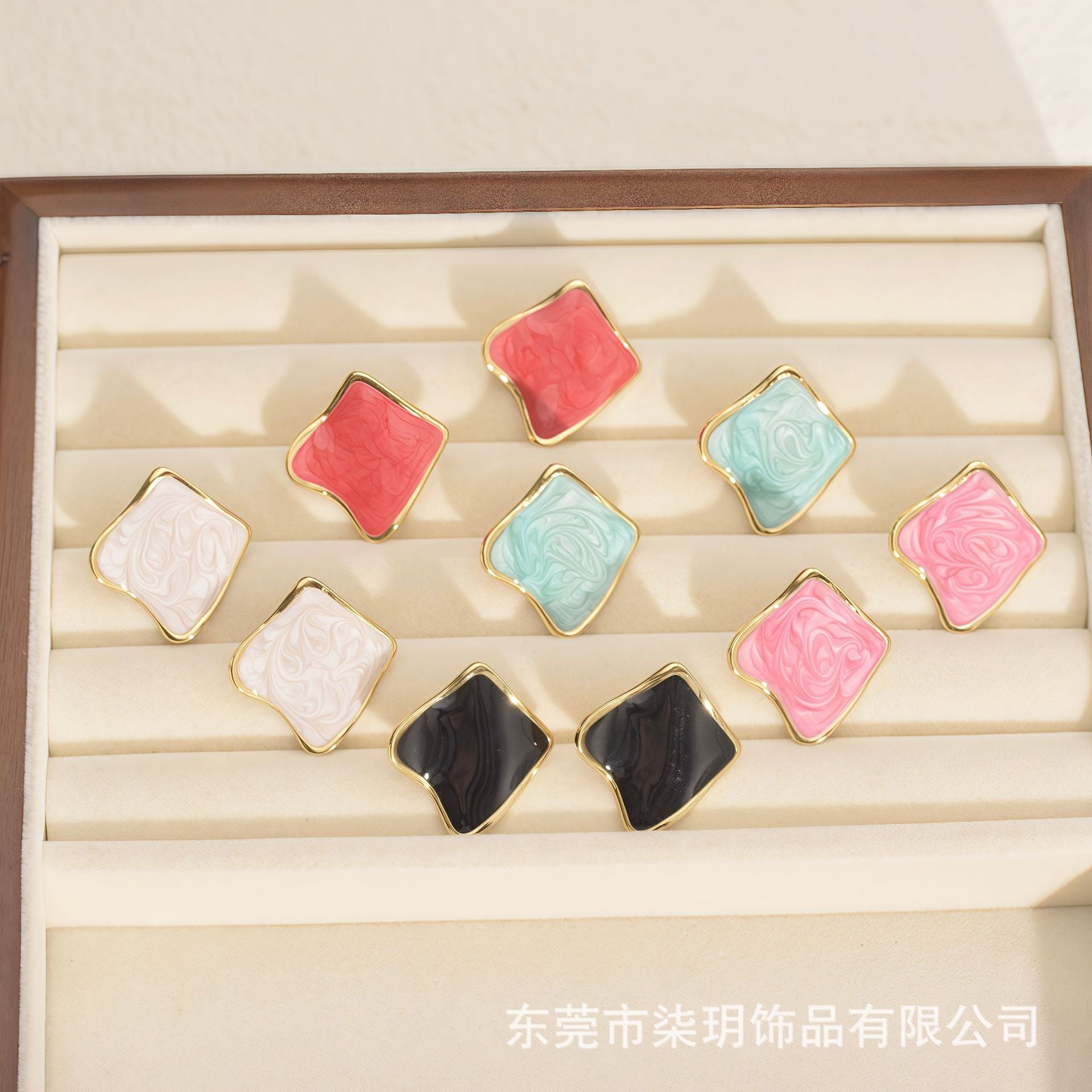 Wholesale Square Light Luxury Retro-Style Titanium Steel Stud Earrings