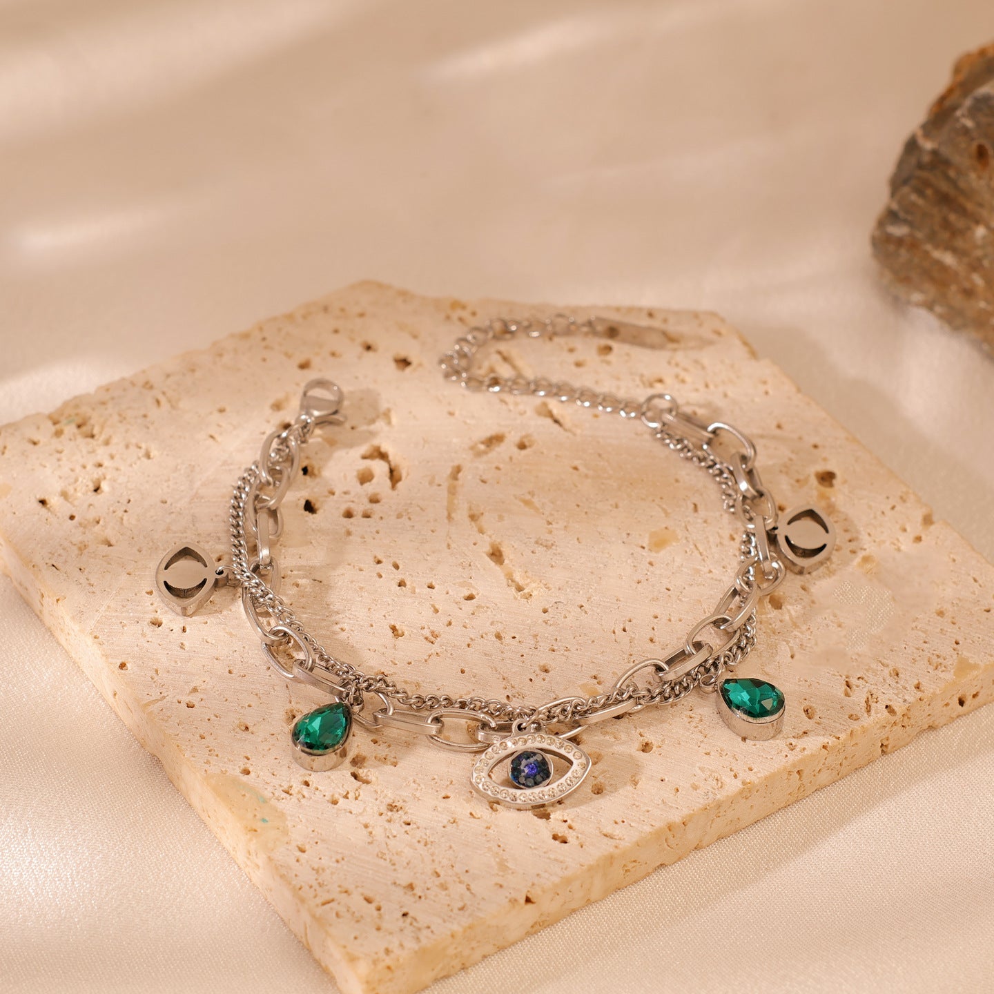 Wholesale Double-Layer Splicing Devil' s Eye Design Bracelet